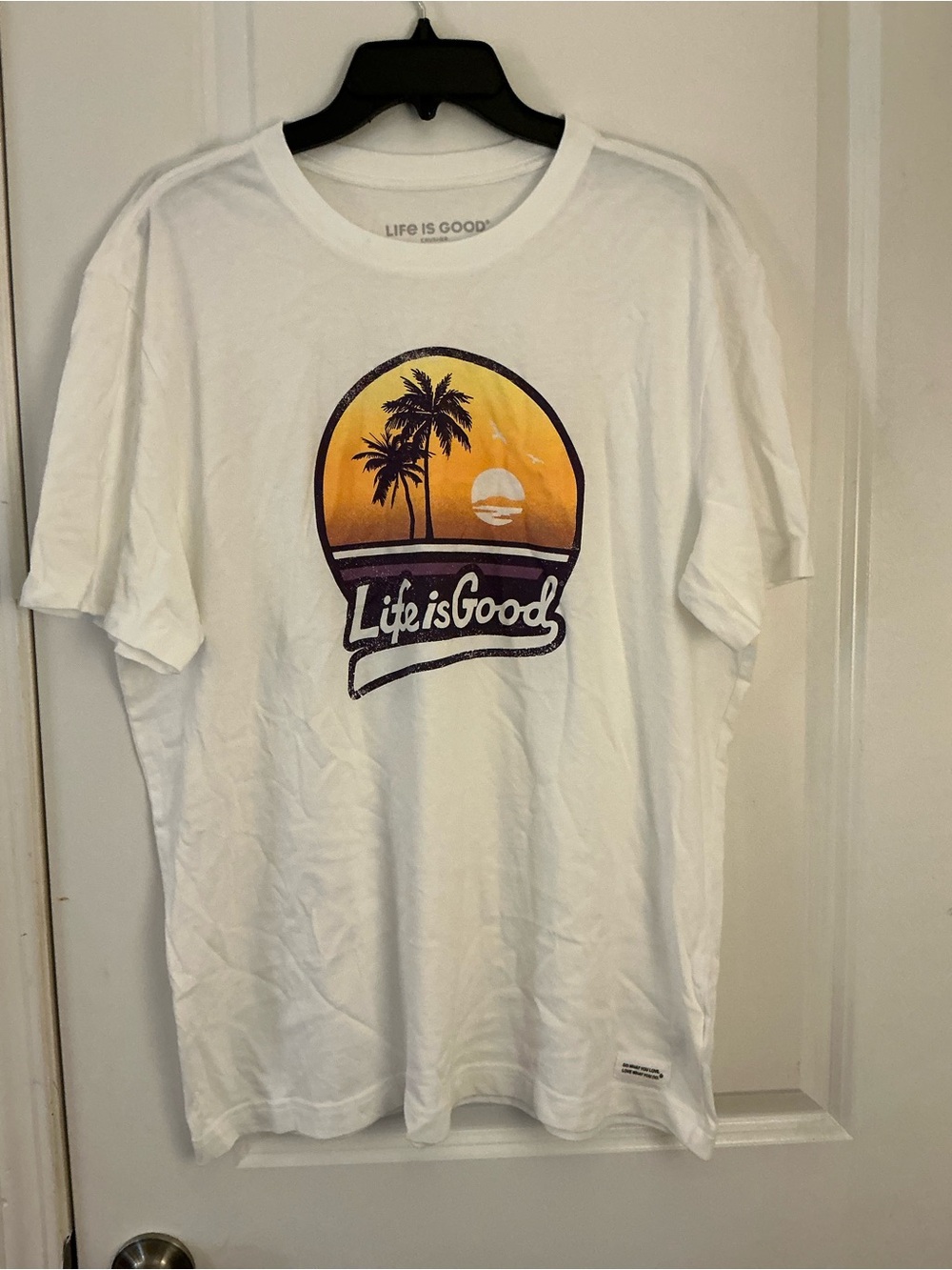 Life is Good White Tropical Palm Tree Sunset Crusher Tee Men's Size L Large